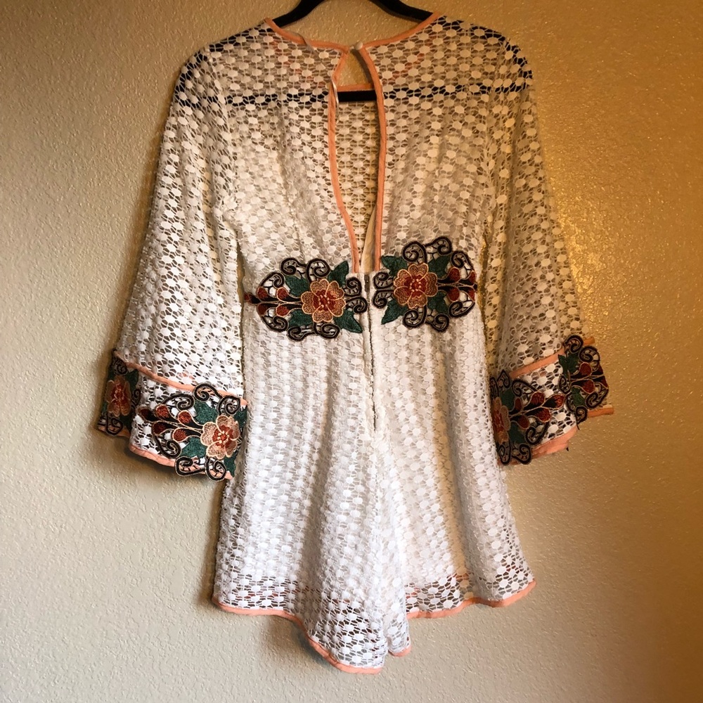 White floral romper! - Picture 7 of 7